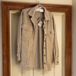 NWT Faherty Beige Corduroy Button-Up Shacket medium but seems large